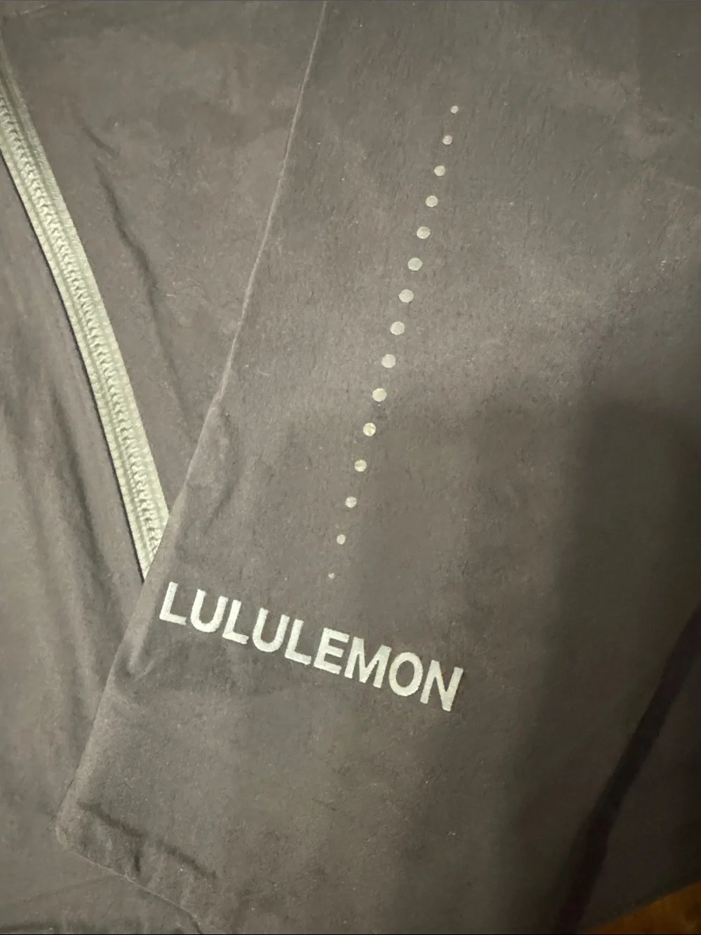 lululemon athletica Black Full-Zip Waterproof Jacket size 2